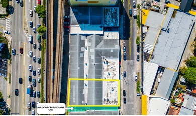 For Lease: 2640 SW 28th Ln (Unit 1)