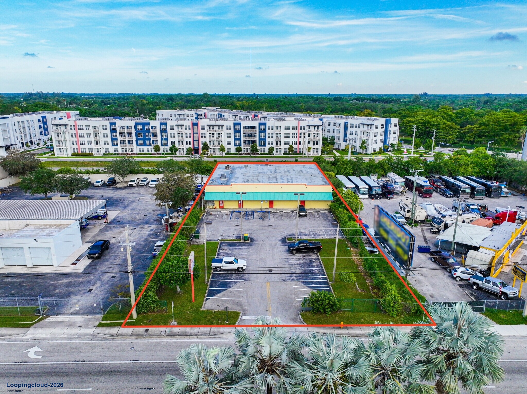 Retail for Lease on 27330 S Dixie Hwy, Miami