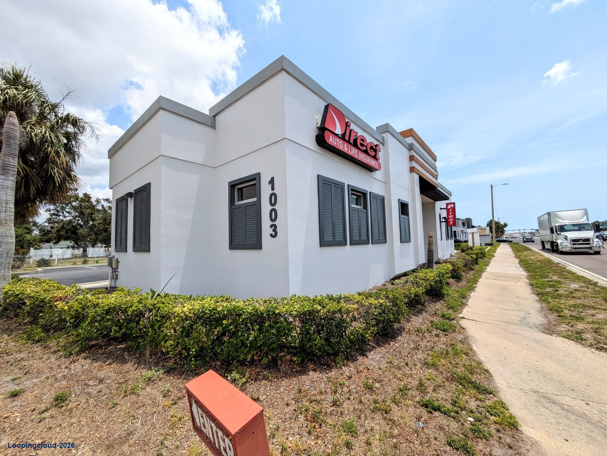 High Visibility Retail / Office Building on U.S. 41 / Tamiami Trail