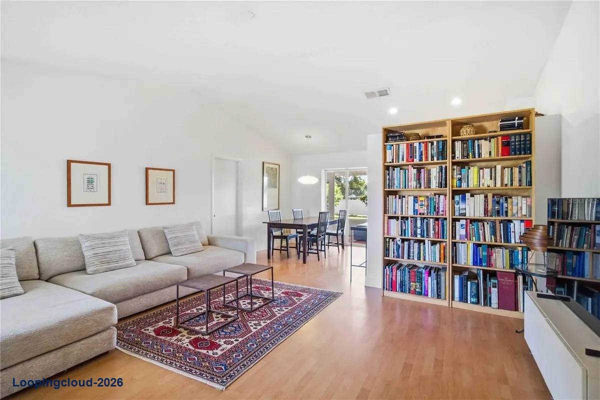 5031 PRESTON WAY Sarasota, FL 34232