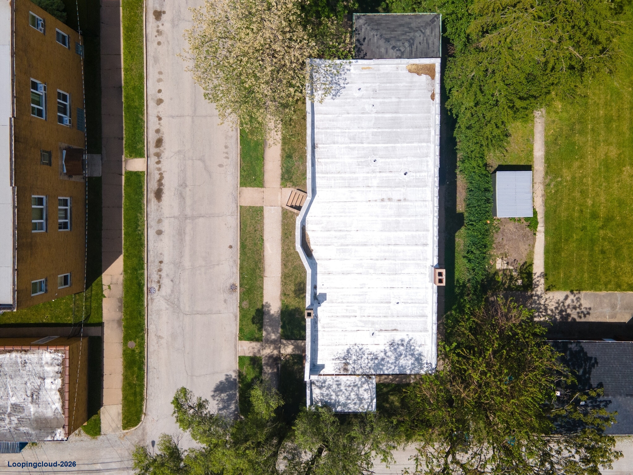 11 157th St 7 Unit Apartment Building$400,000 ($57,143/Unit)9.28% Cap RateCalumet City, IL 60409