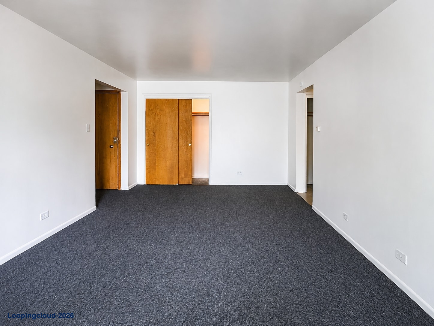 1025-1049 W Vermont St 60 Unit Apartment Building$5,880,000 ($98,000/Unit)8.23% Cap RateCalumet Park, IL 60827