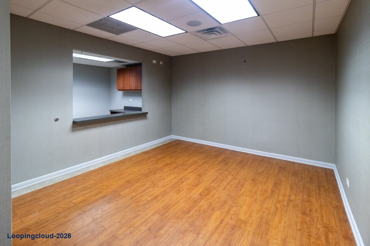 Available Office Space: 2,268 SF at the Fullerton-Ashland Building (2400 N Ashland Ave, Chicago, IL 60614)