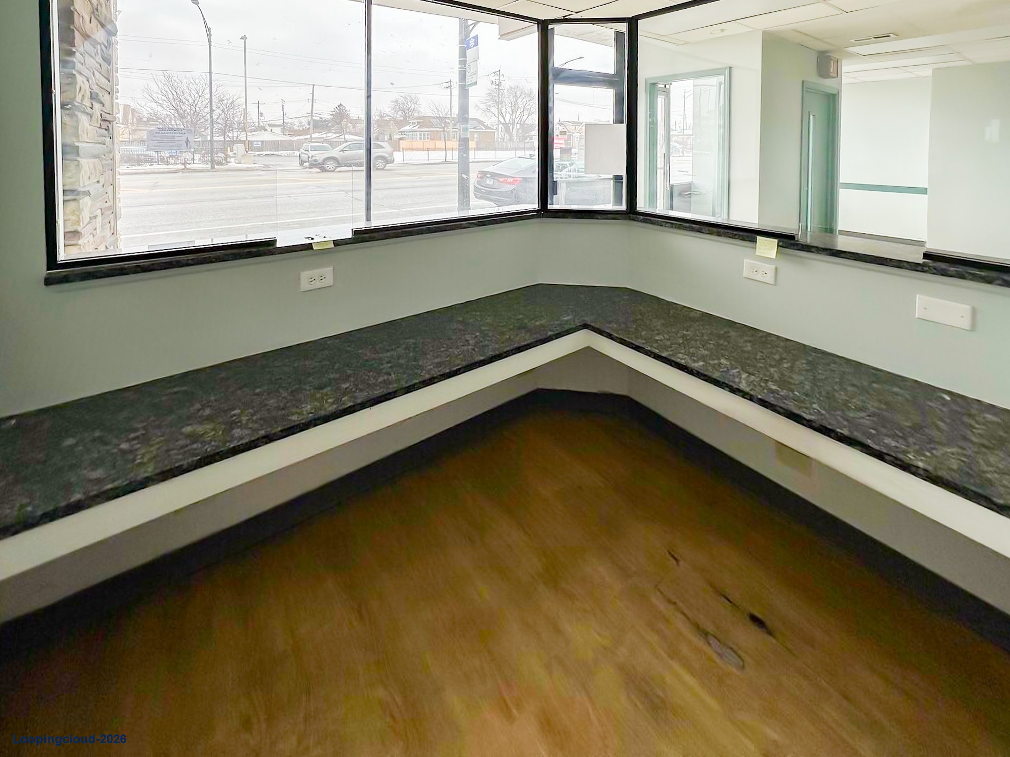 Prime 2,154 SF Medical or Professional Office Suite for Lease in Chicago (60629)