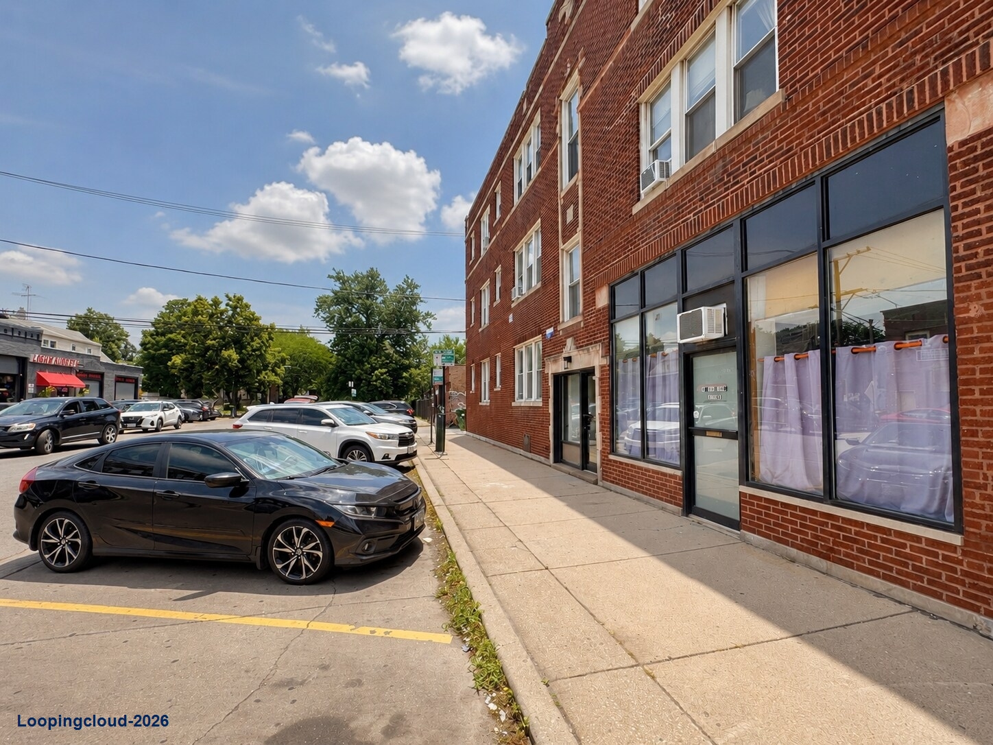 Prime 350 SF Retail Opportunity in Logan Square: 2354 N. Saint Louis Ave, Chicago 60647