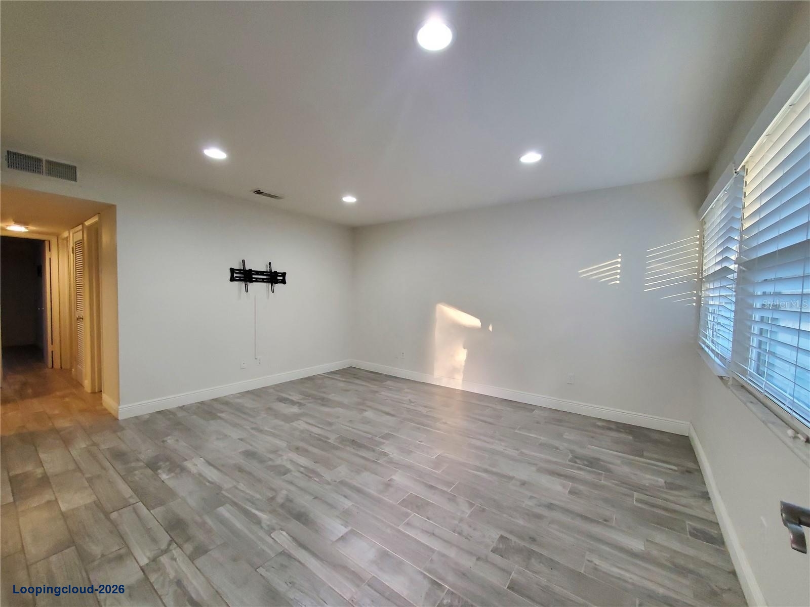 Stunning 2-Bedroom Condo for Rent in South Tampa | 3107 W Horatio St B22