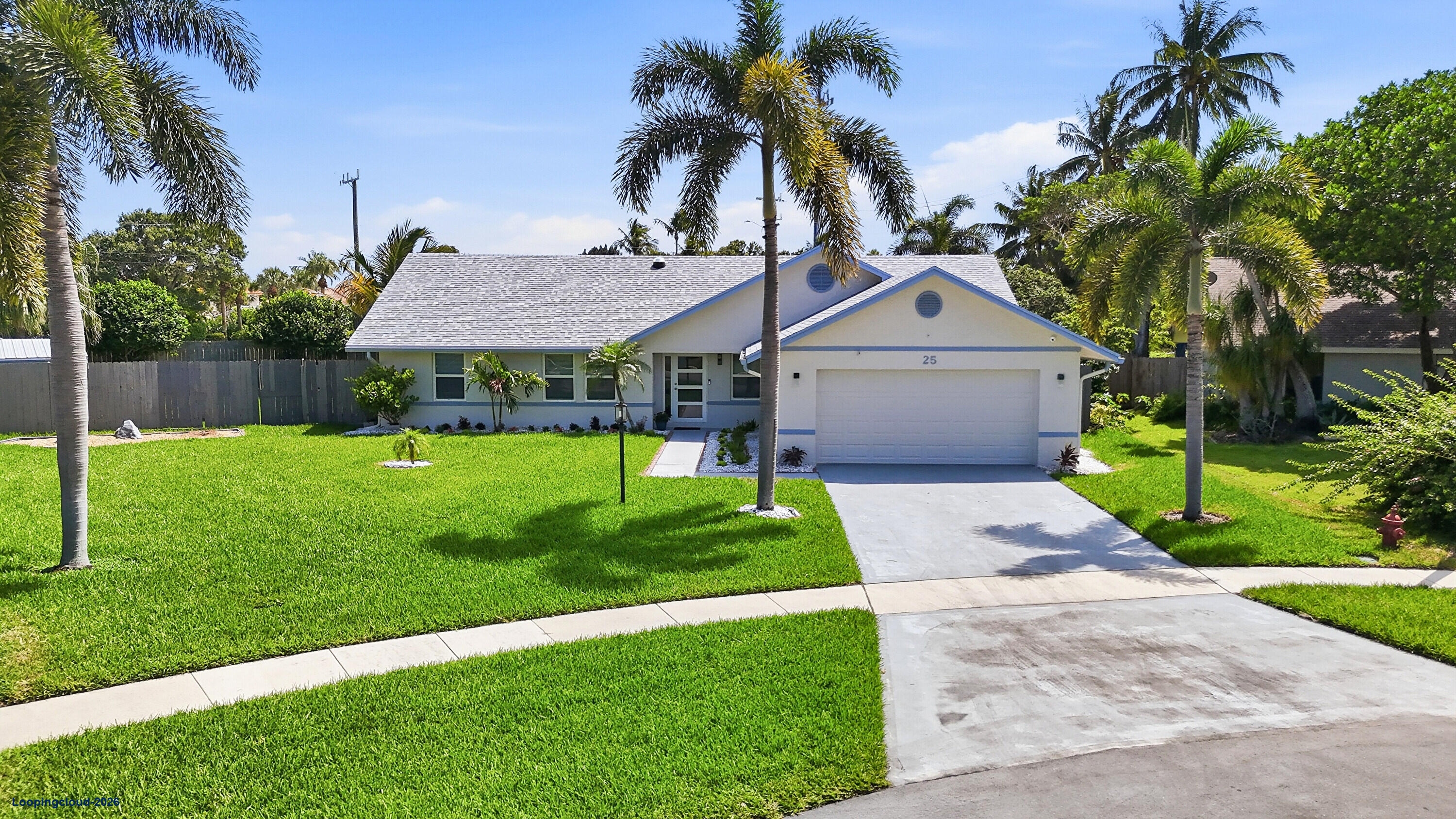 25 CEDAR Circle, Boynton Beach, FL 33436