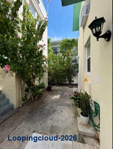 Apartment  for rent at 1027 Euclid Ave #2 Miami Beach, FL 33139