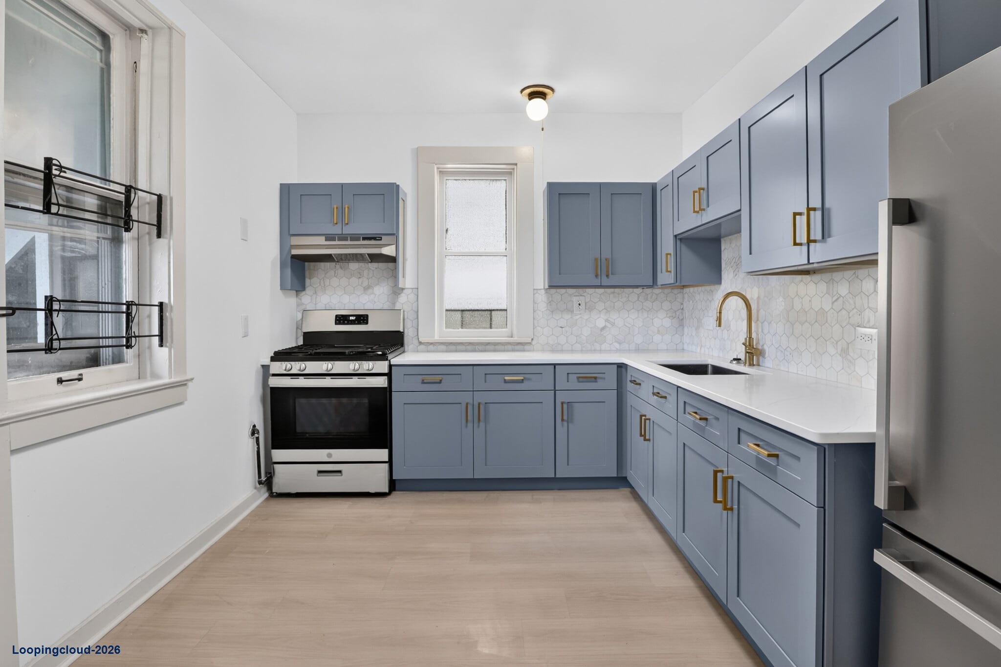 1528 E 74th Pl, Chicago IL 60619: 6-Unit Apartment Building | $680,000 ($113,333/Unit) – 8.37% Cap Rate