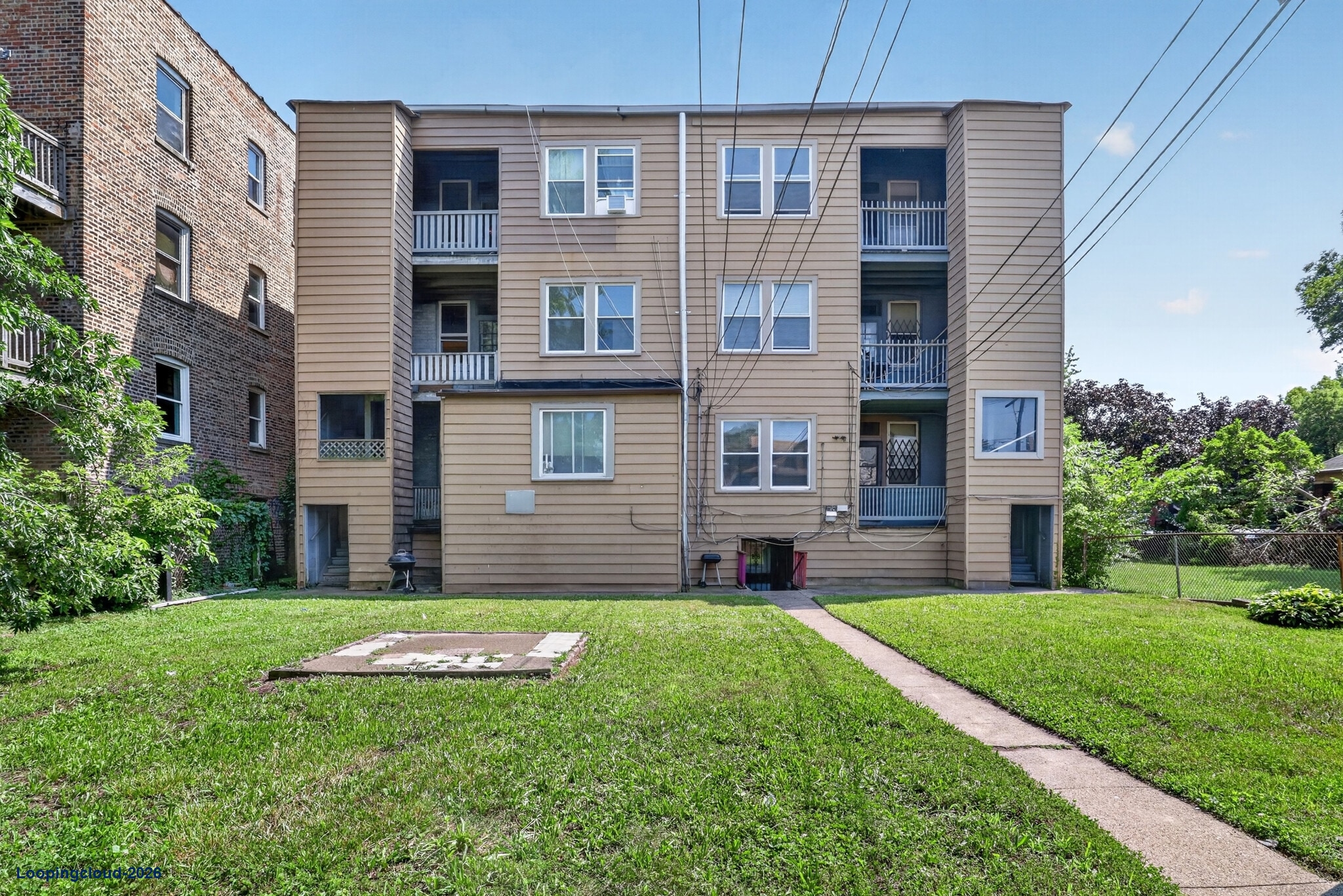 1528 E 74th Pl, Chicago IL 60619: 6-Unit Apartment Building | $680,000 ($113,333/Unit) – 8.37% Cap Rate