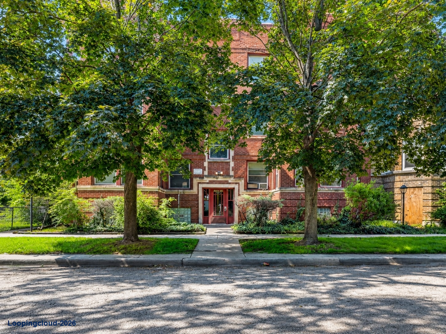 1528 E 74th Pl, Chicago IL 60619: 6-Unit Apartment Building | $680,000 ($113,333/Unit) – 8.37% Cap Rate