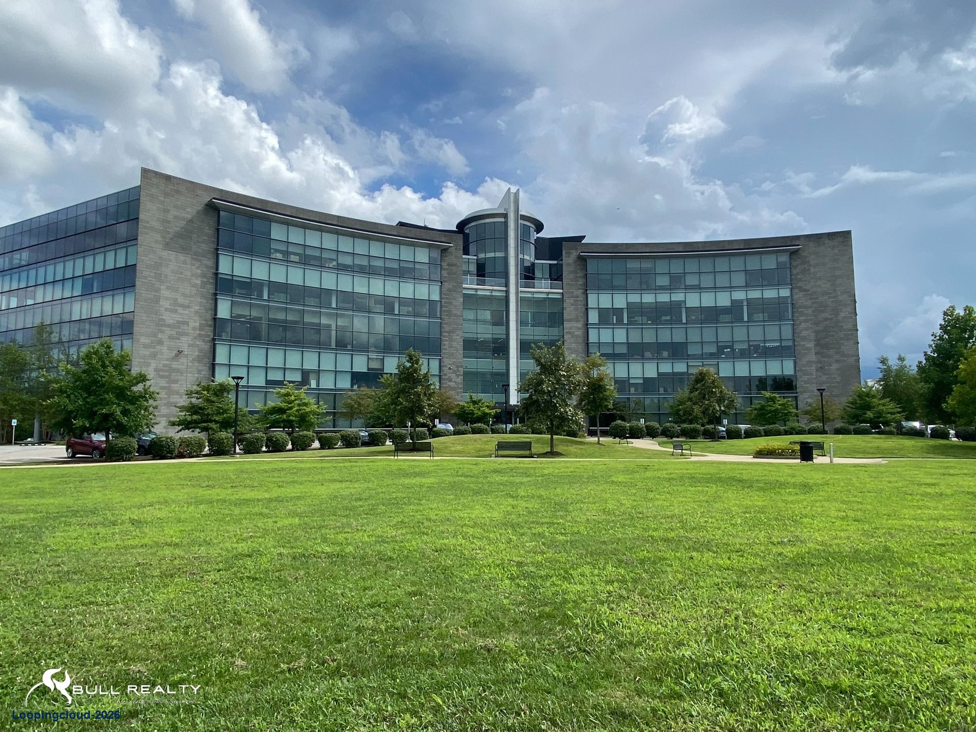 Class "A" Office | ±172,215 SF | 100% Occupied