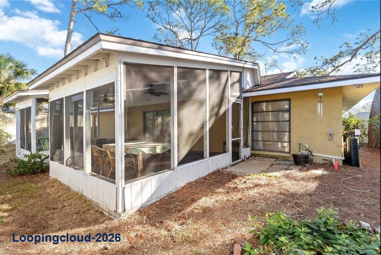 2118 Wells Avenue Sarasota, FL 34232
