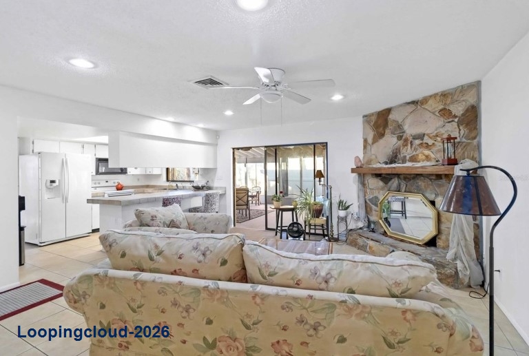 2118 Wells Avenue Sarasota, FL 34232