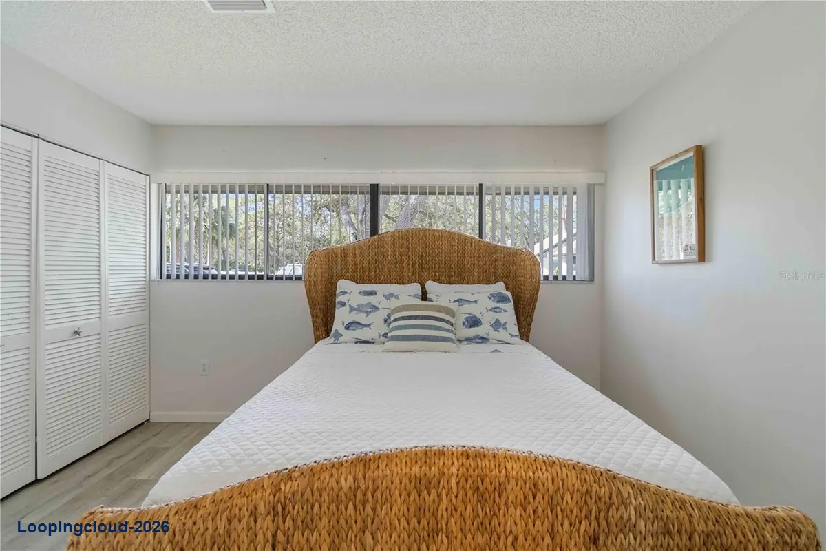 3505 LONGMEADOW #3 Sarasota, FL 34235