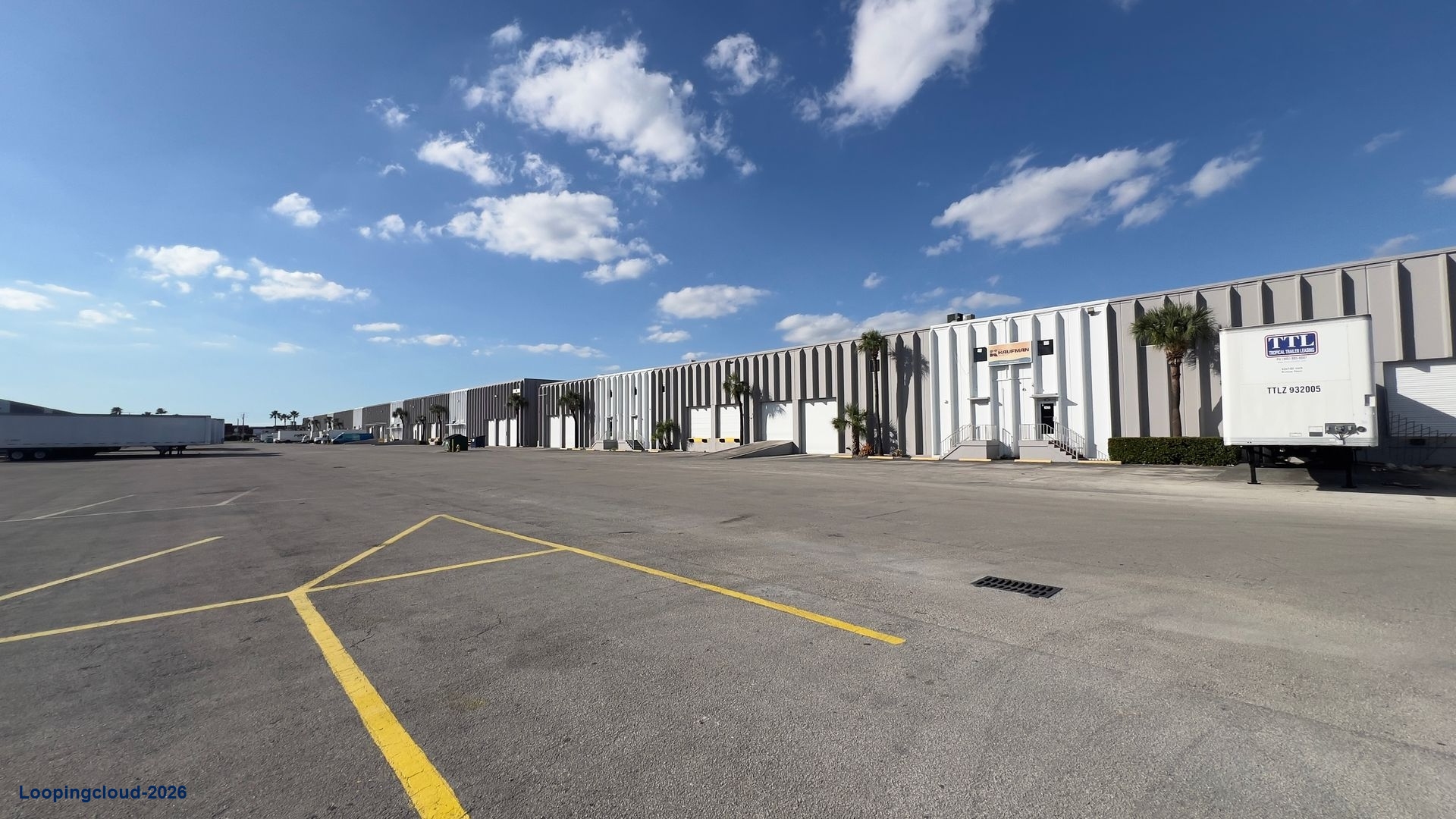 Industrial Warehouse  For Lease in MEDLEY COMMERCE CENTER, Miami, Florida 33178