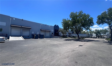+/-4,600 Sq. Ft.  Warehouse + Office Space  unit 7 for lease in Hialeah