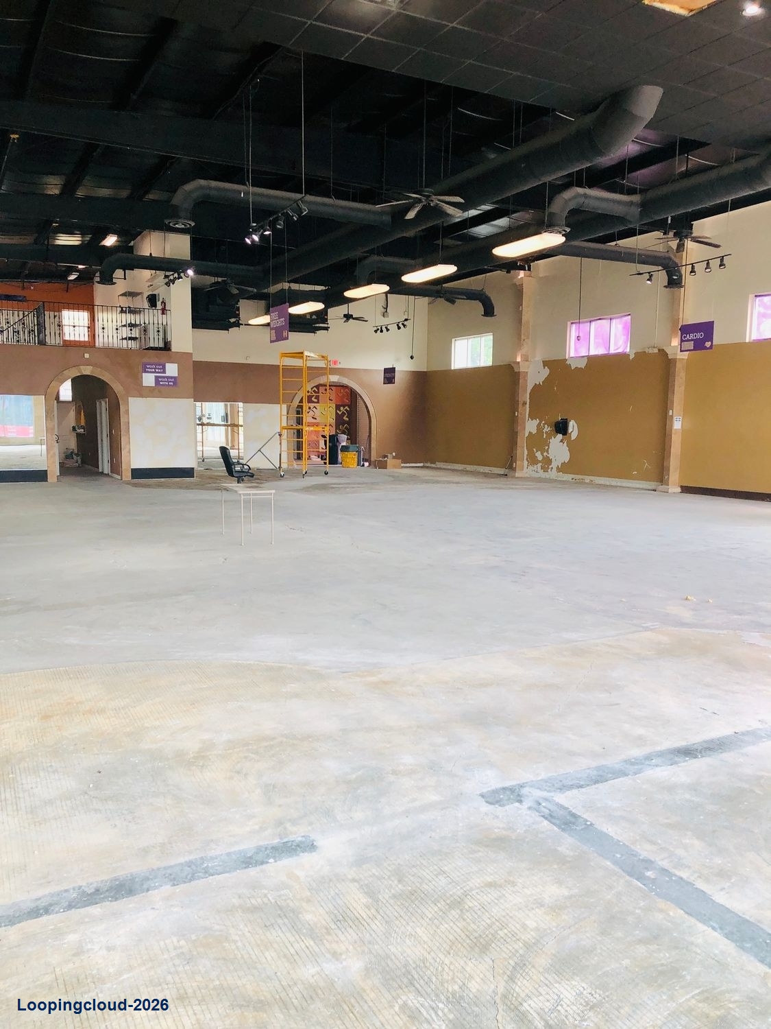 (SELLER FINANCING AVAILABLE!) PRIME SOUTH TAMPA RETAIL BUILDING ON W KENNEDY BLVD. FOR SALE!