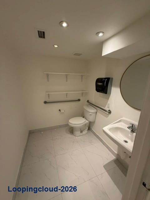 Flagship Retail at 221 Miracle Mile, Coral Gables, FL 33134