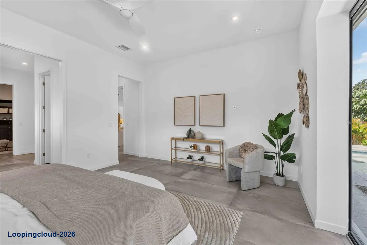 2419 HILLVIEW STREET ST Sarasota, FL 34239