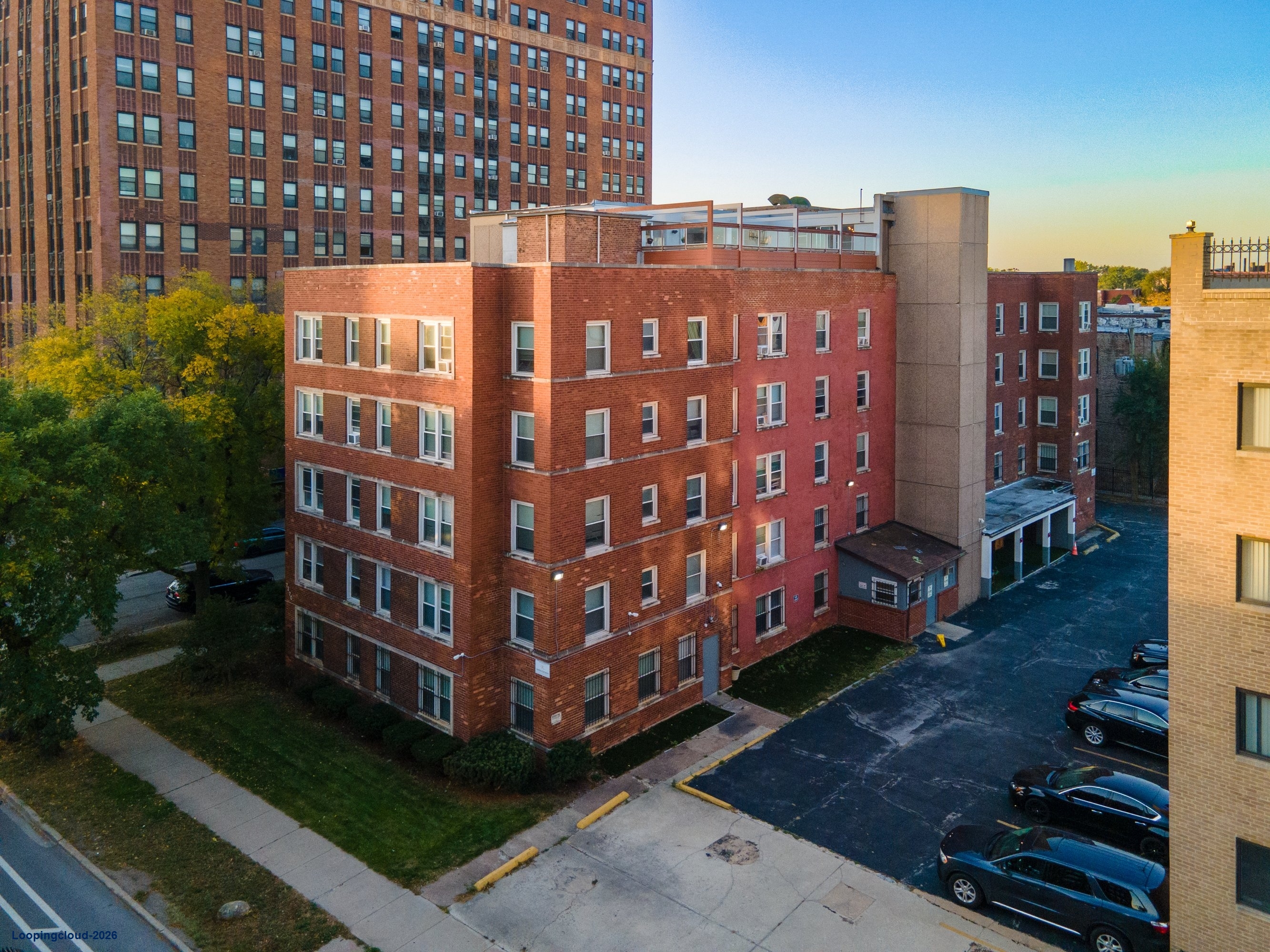 7270 S. South Shore Dr Chicago | 53-Unit Multifamily Asset at 8.31pc Cap Rate