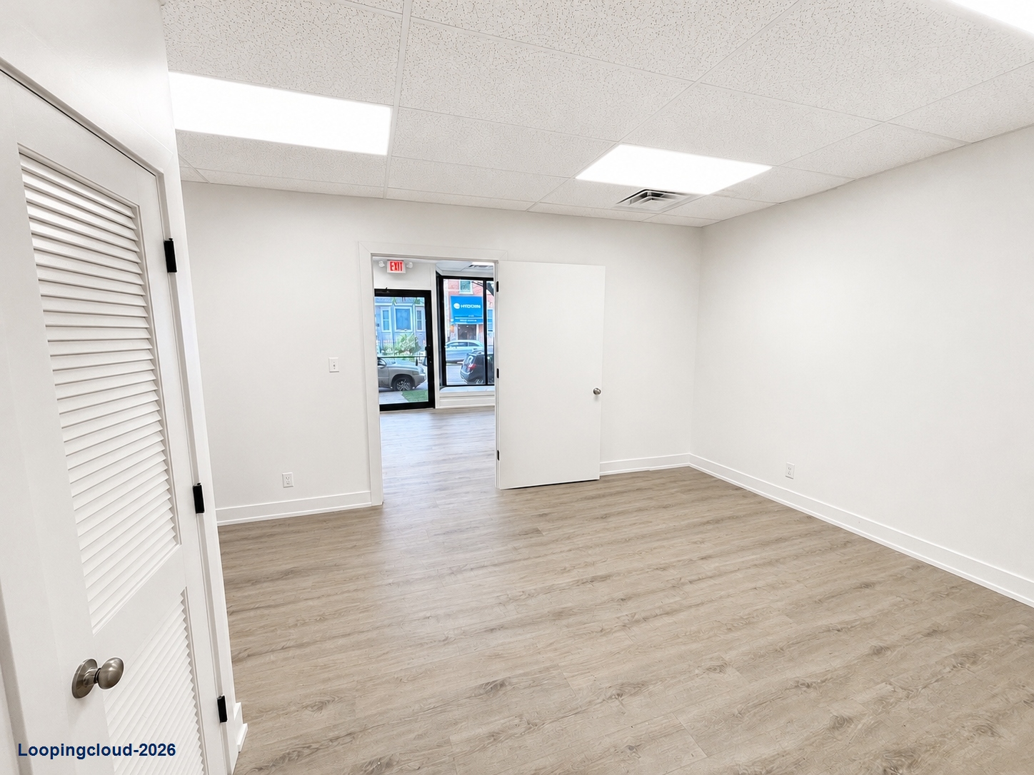 Turnkey Office/Retail Space for Lease in Lincoln Square | 1911 W Foster Ave, Chicago