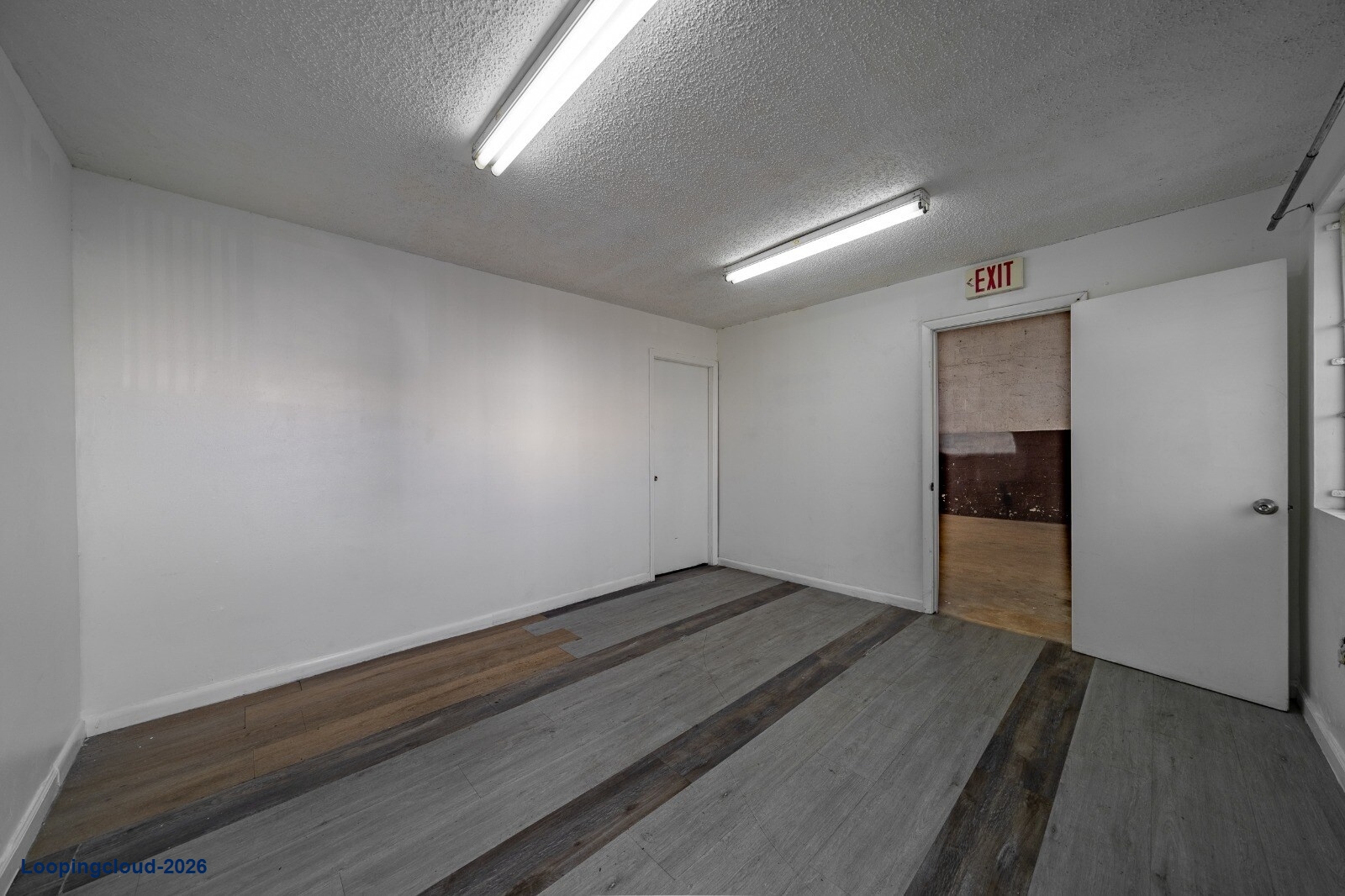 2,813 SF Automotive & Industrial Warehouse for Lease | Hialeah FL 33013