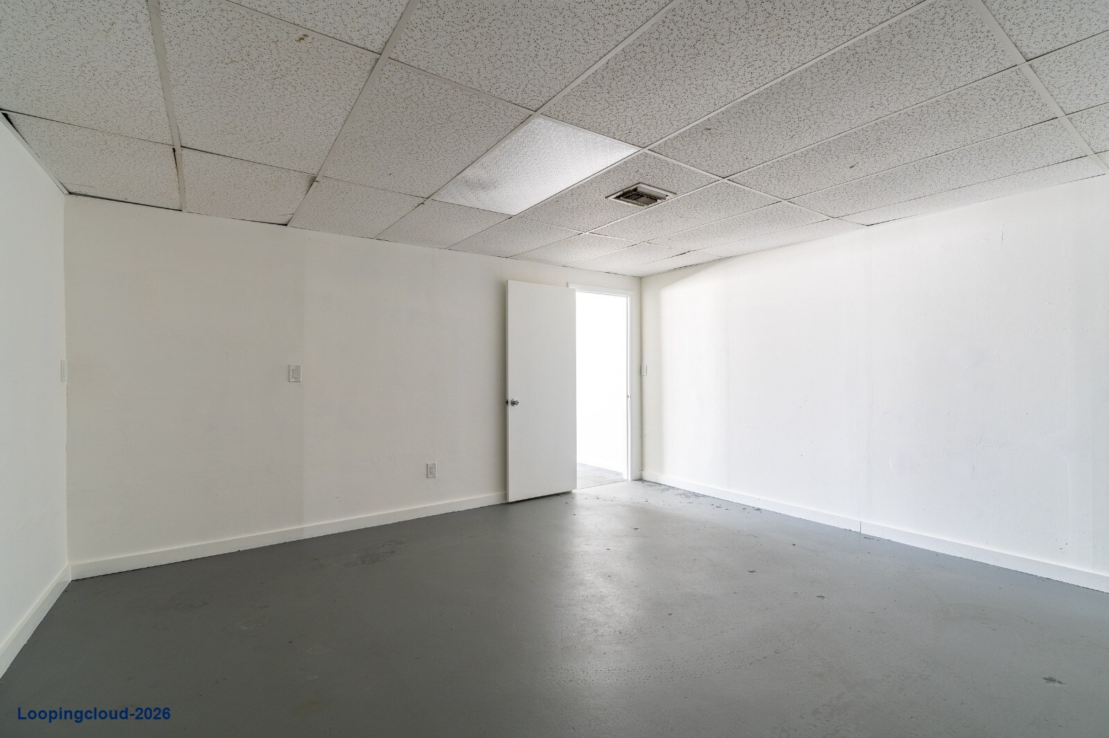 1,000 SF Small-Bay Warehouse for Lease | Oakland Park,  FL 33309