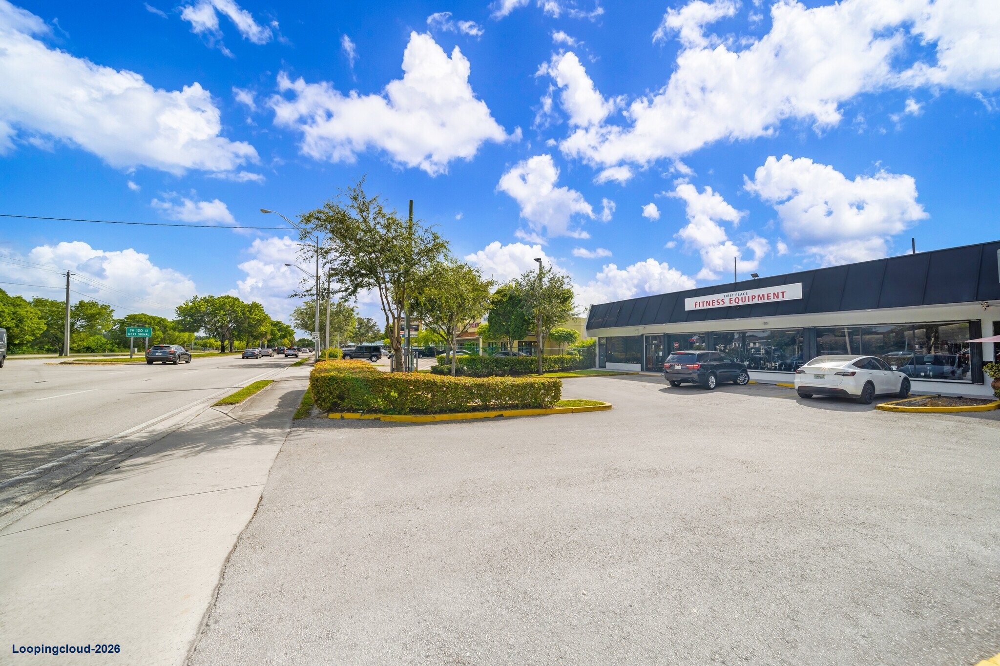 Prime Pinecrest Retail and Beauty Salon Space for Lease on US-1 in Miami FL  33156