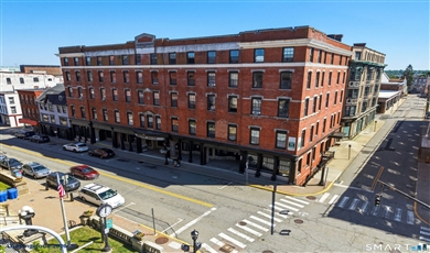 New London Area Multi-Family Home