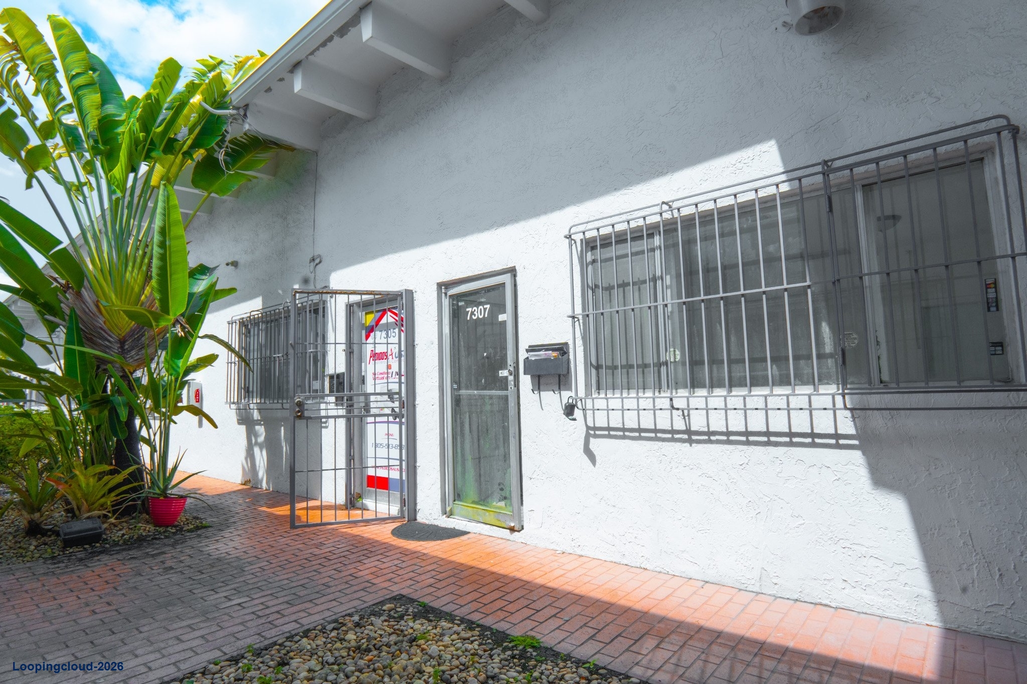 Airport West Warehouse Spaces For Lease | 7285 NW 12th St, Miami FL 33126