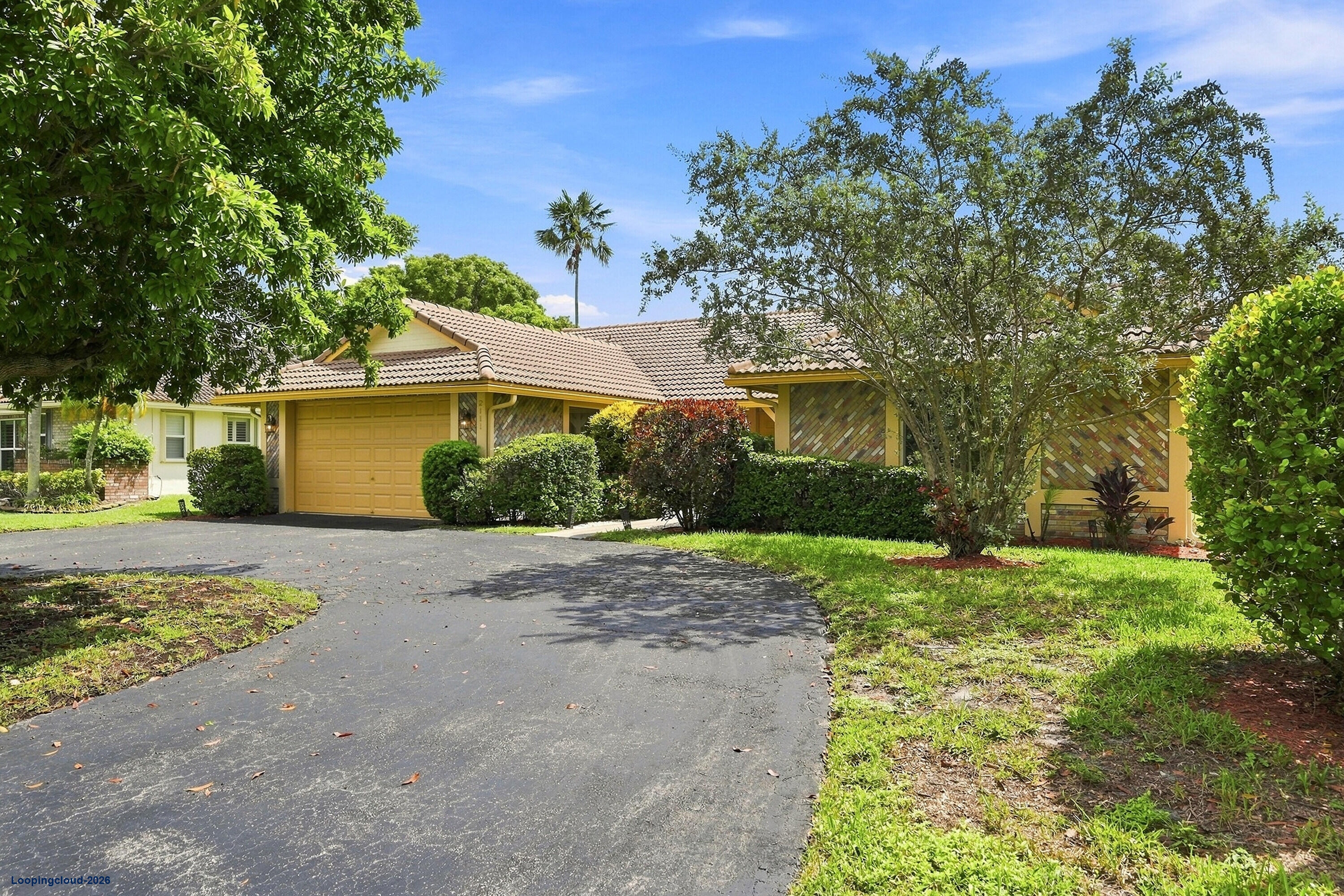 2111 NW 86TH Way, Coral Springs, FL 33071