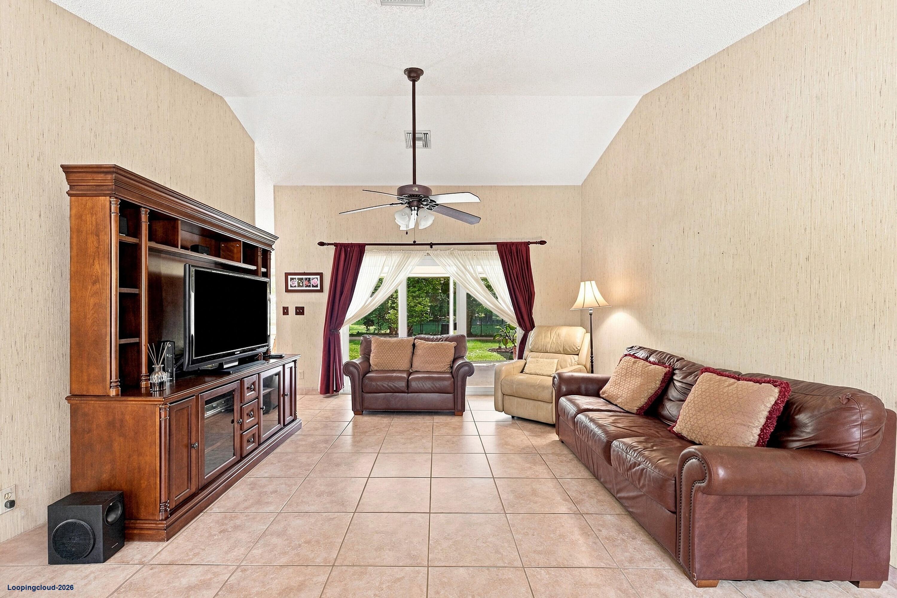 2111 NW 86TH Way, Coral Springs, FL 33071