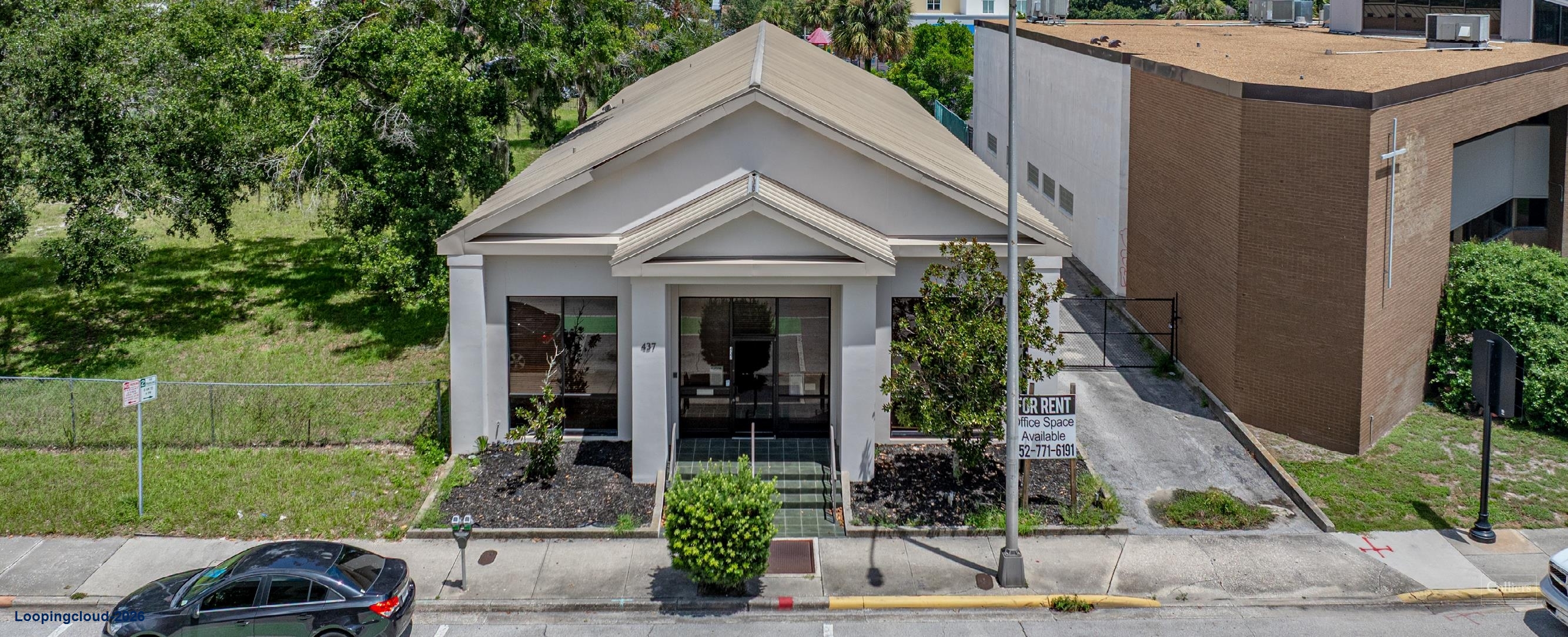 Orlando Ctrl Business District Freestanding Office Building