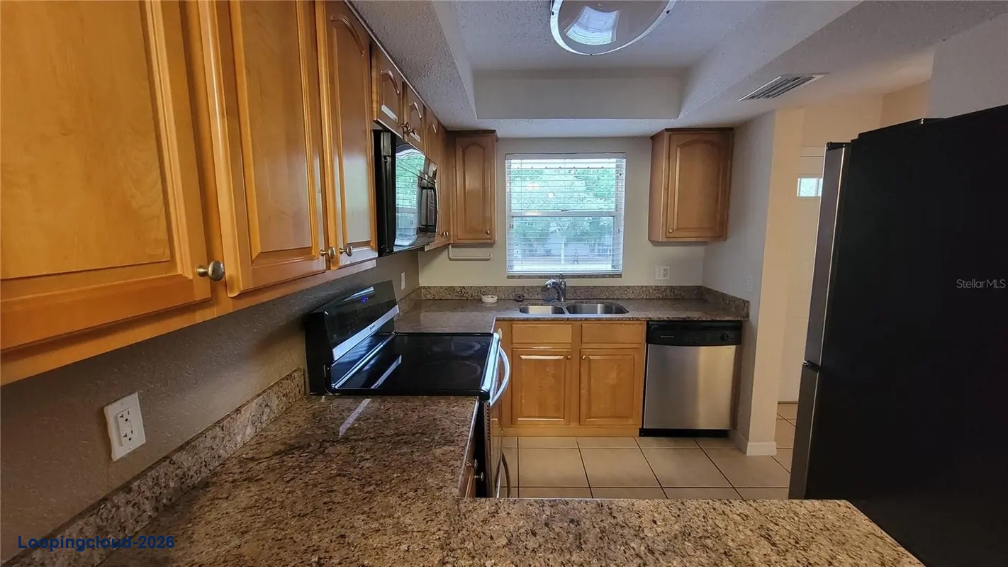 960 LACOSTA CIR #2 Sarasota, FL 34237