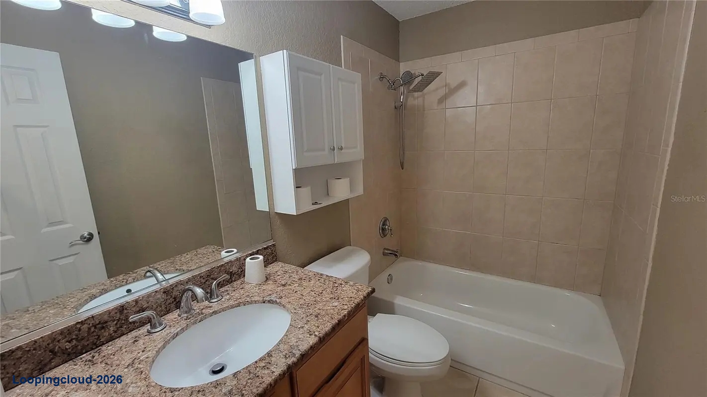 960 LACOSTA CIR #2 Sarasota, FL 34237