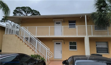 960 LACOSTA CIR #2 Sarasota, FL 34237