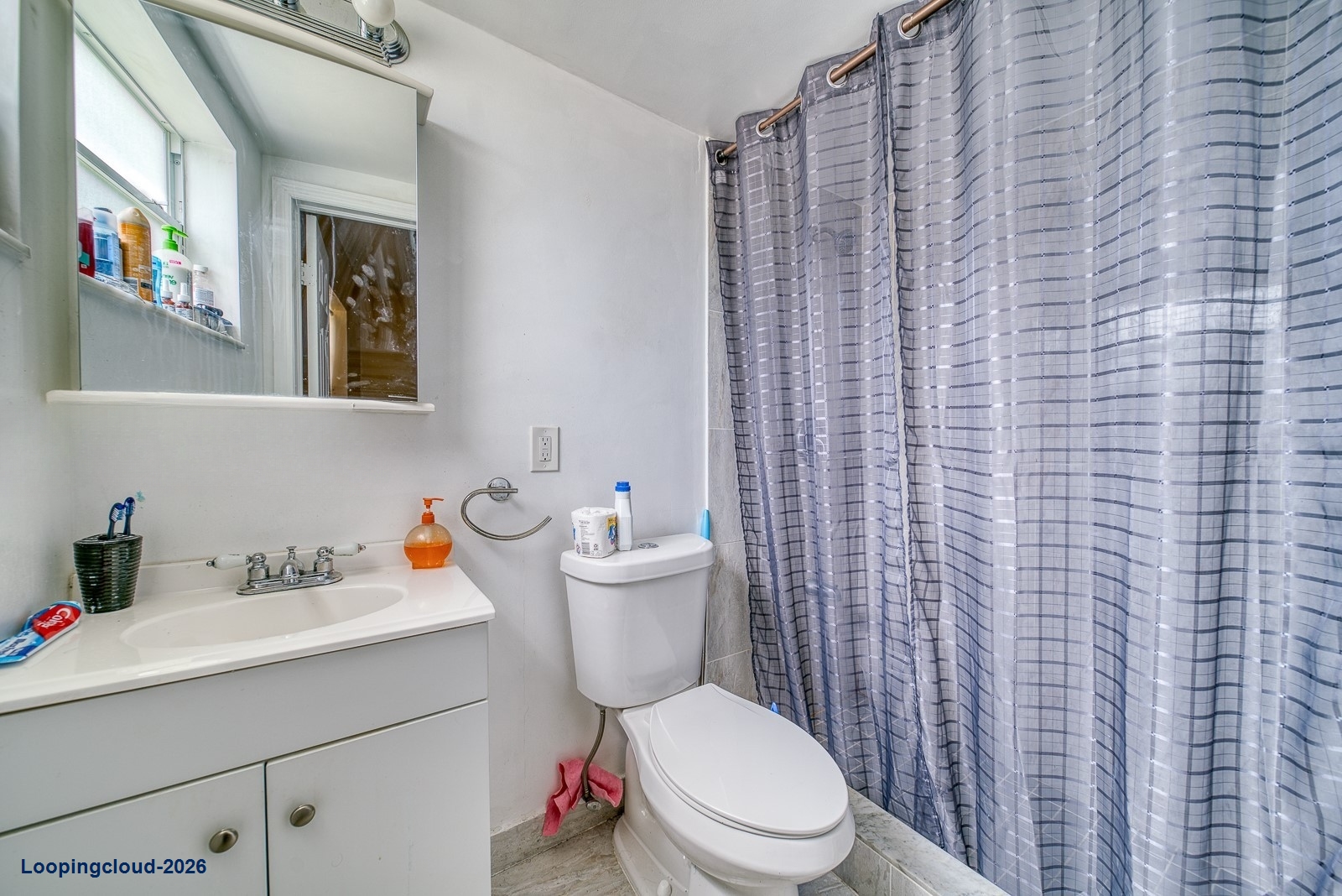 2 Bedroom Apartment for Rent in Hialeah Gardens, FL | 140 Royal Palm Rd