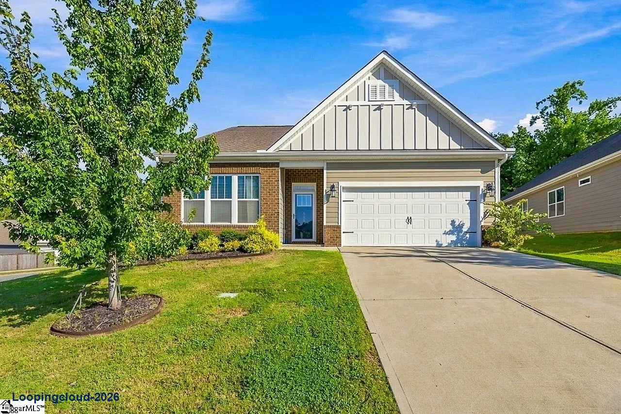 516 Raleighwood Ln, Simpsonville, SC 29681 | 3 Bed Ranch Home For Sale