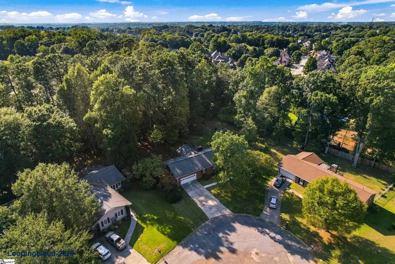 105 Vicksburg Ct, Simpsonville, SC 29681 | Renovated Ranch in Powderhorn
