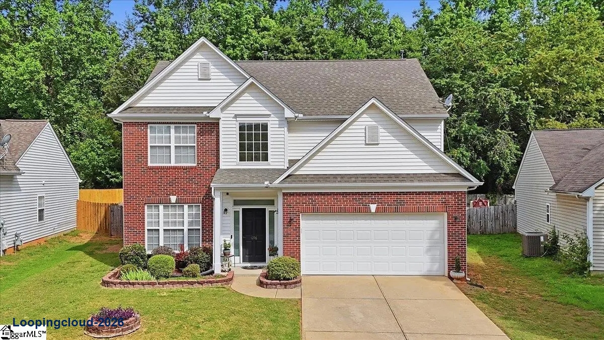 696 Timber Walk Dr, Simpsonville, SC 29681 | 4 Bed Home in Timber Walk