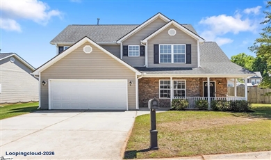 8 Heatherfield Dr, Simpsonville, SC 29680 | Fairview Chase Home