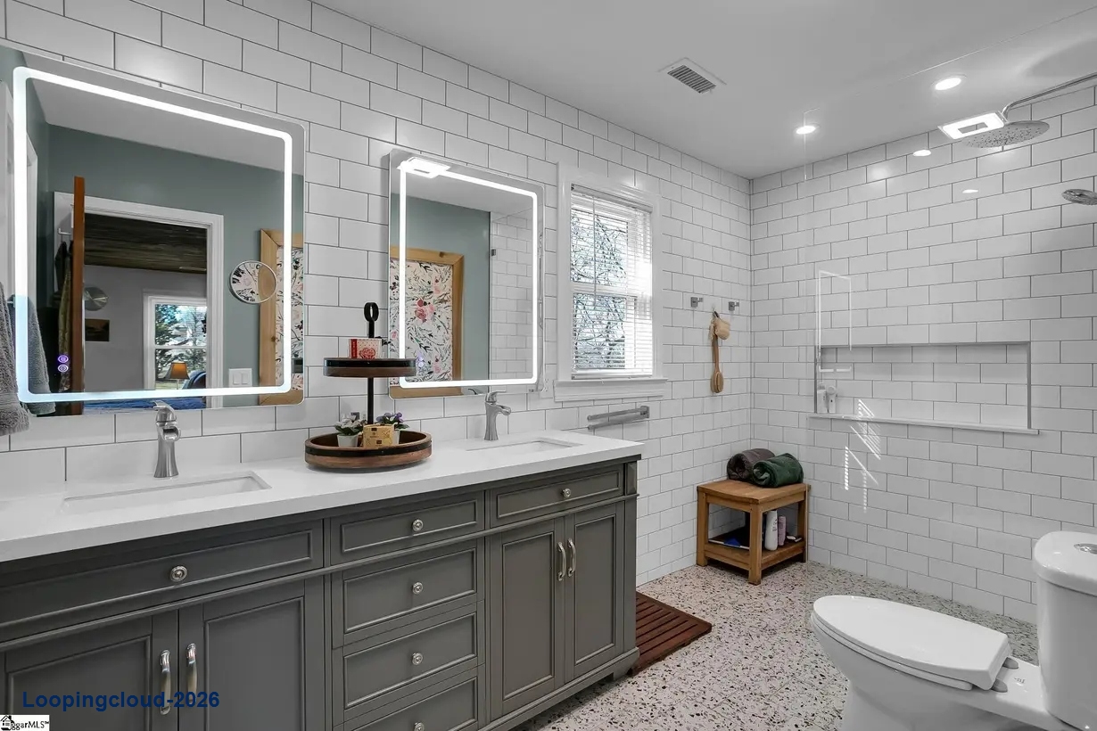 5 Foxtrail Ct, Simpsonville, SC 29680 | Renovated Foxwood Home