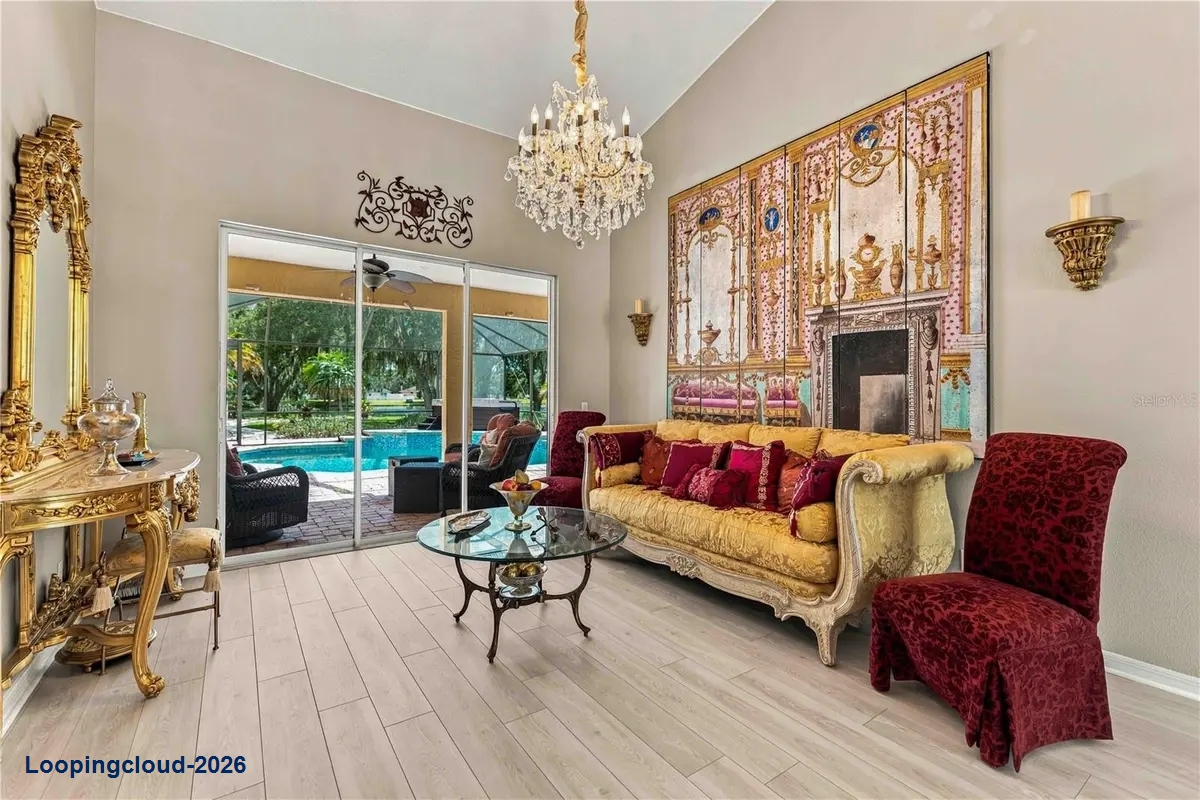127 MILL RUN E Bradenton, FL 34212