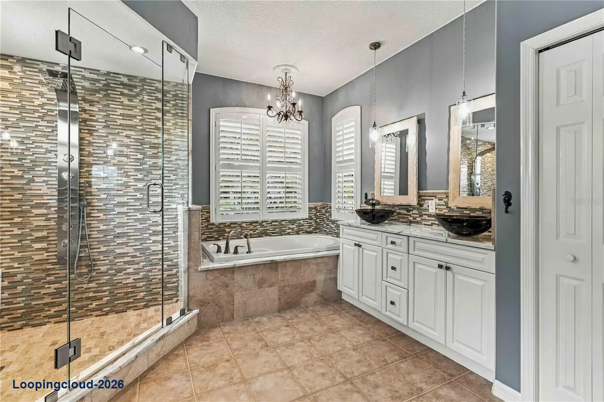 127 MILL RUN E Bradenton, FL 34212