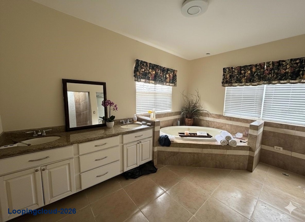 Bo Beatriz Las Piñas Finca Mi Recreo Lot 28: Custom Mountain-View Home for Sale in Caguas, PR