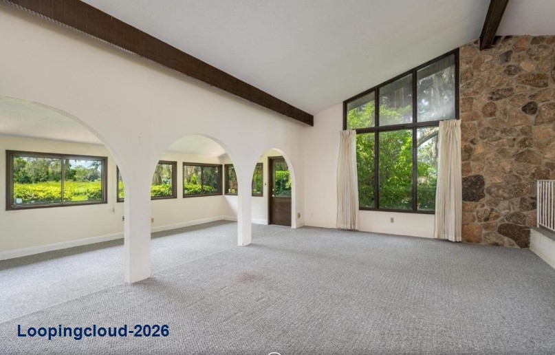 Distinctive Townhome for Sale in Grenelefe Community, Florida