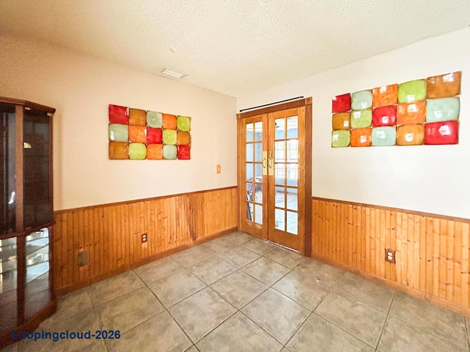 201 NW Floresta Dr, Port Saint Lucie, FL | Pool Home on Corner Lot