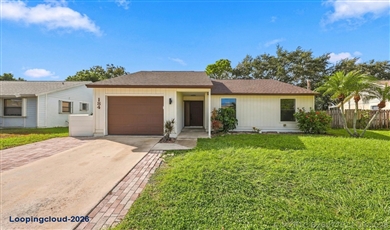 184 Greentree Cir Jupiter Florida, 33458 | 184 Greentree Cir, Jupiter, FL 33458 | Renovated Home w/ New Roof