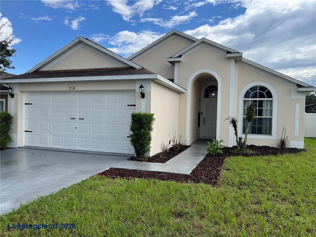 218 Royal Ridge Dr, Davenport, FL 33837 | 3 Bed Home in Gated Royal Ridge